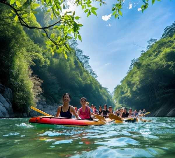 杭州双溪漂流，畅游自然仙境，体验山水之旅,杭州双溪漂流旅游景区，畅享自然之美，体验刺激之旅,自然风光,历史文化,旅游胜地,第1张